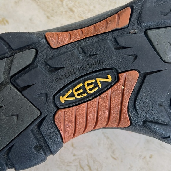 KEEN Newport H2 Water Sandals Men’s 9–9.5 (Women’s 10.5–11) Rust Red/Black main image 5